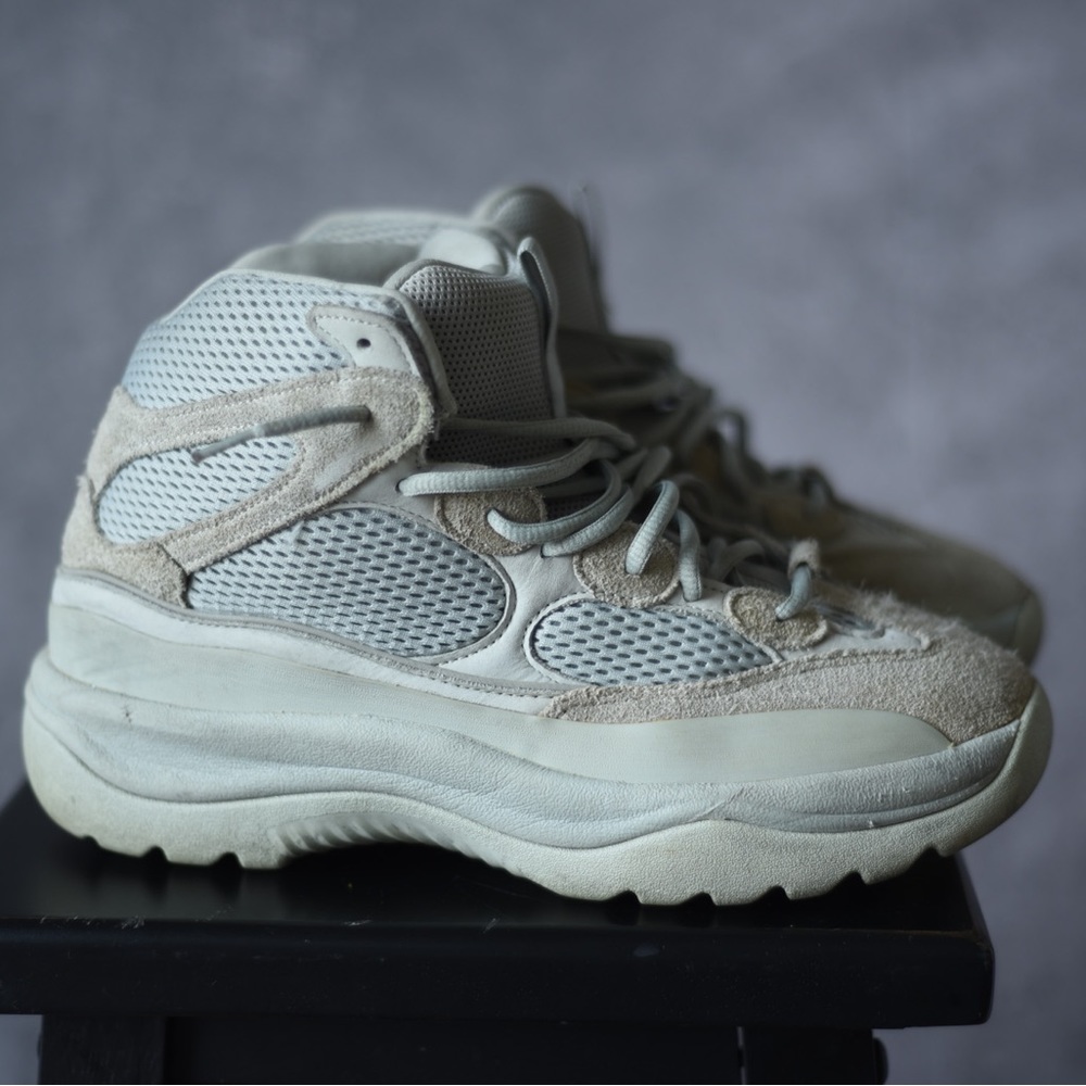Size 10 Mens Yeezy Desert Boots